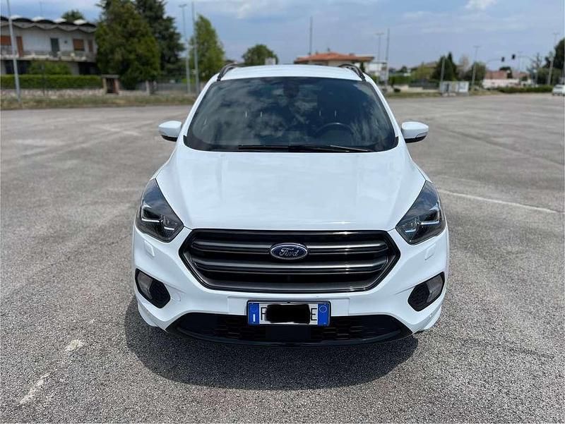 Usata Ford Kuga ST-Line 163 CV (119 kW) 2018 Bianco SUV