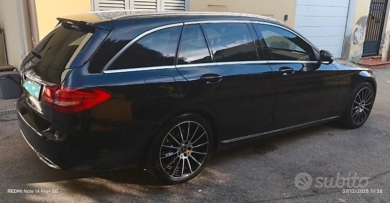 Usata Mercedes C220 170 CV (125 kW) 2018 Nero Station wagon