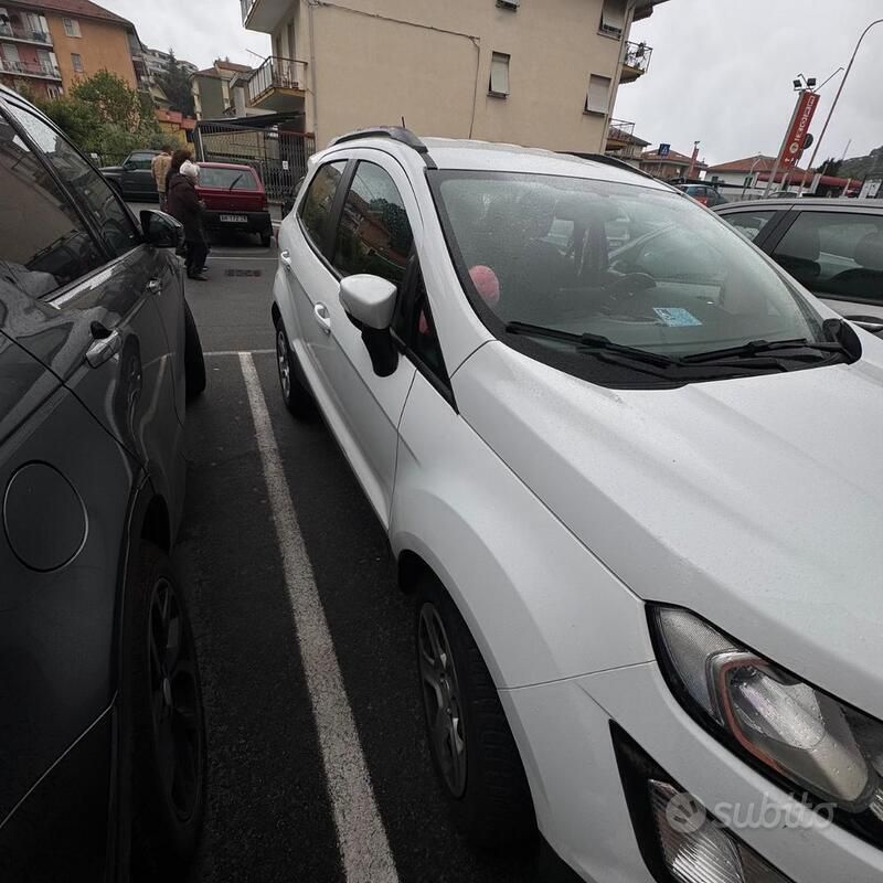Bianco Usata 2018 Ford Ecosport SUV | 11.000 € (Super prezzo) - Immagine 1/4