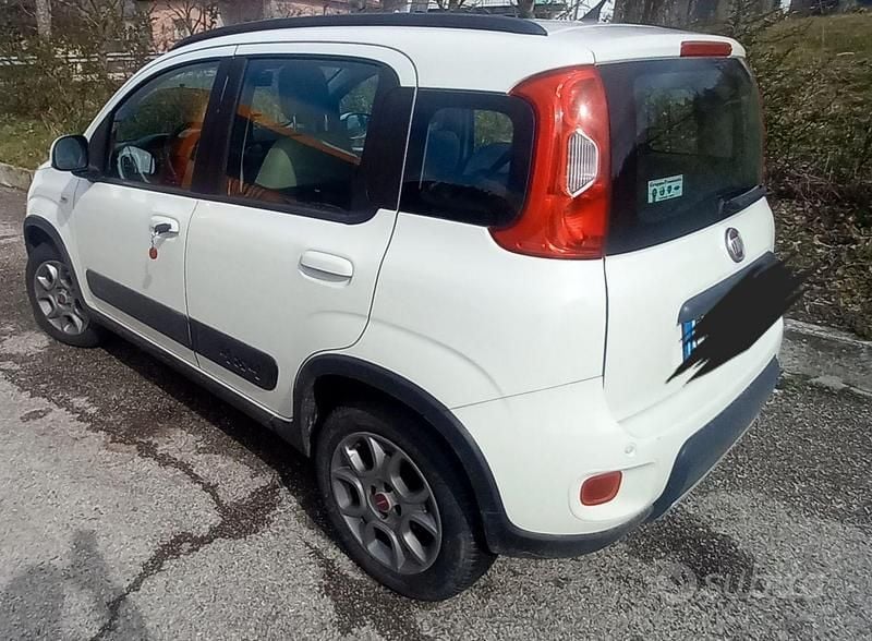 Usata Fiat Panda 4x4 75 CV (55 kW) 2013 Bianco Utilitaria