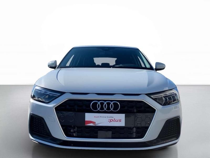Usata Audi A1 Sportback Business 116 CV (85 kW) 2025 Bianco ghiacciaio metallizzato Utilitaria