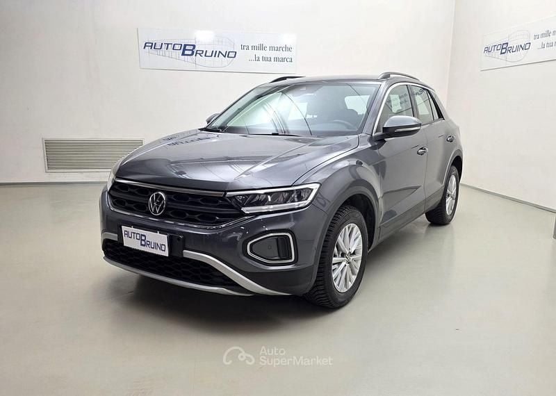Usata VW T-Roc Life 110 CV (80 kW) 2022 Grigio SUV