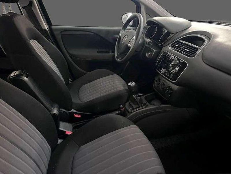 Usata Fiat Punto Street 95 CV (69 kW) 2018 Nero Berlina