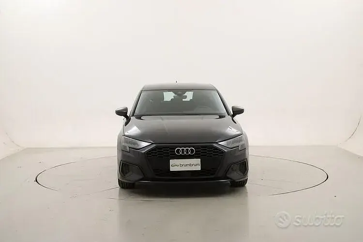 Usata Audi A3 Business 116 CV (85 kW) 2022 Grigio Berlina
