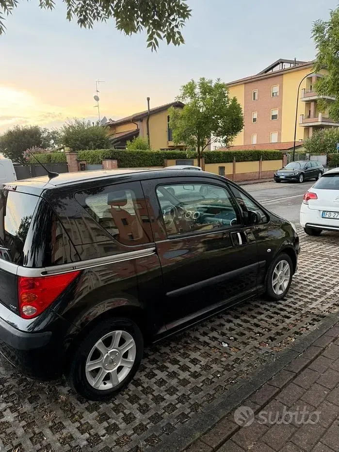 Usata Peugeot 1007 88 CV (64 kW) 2006 Nero Monovolume
