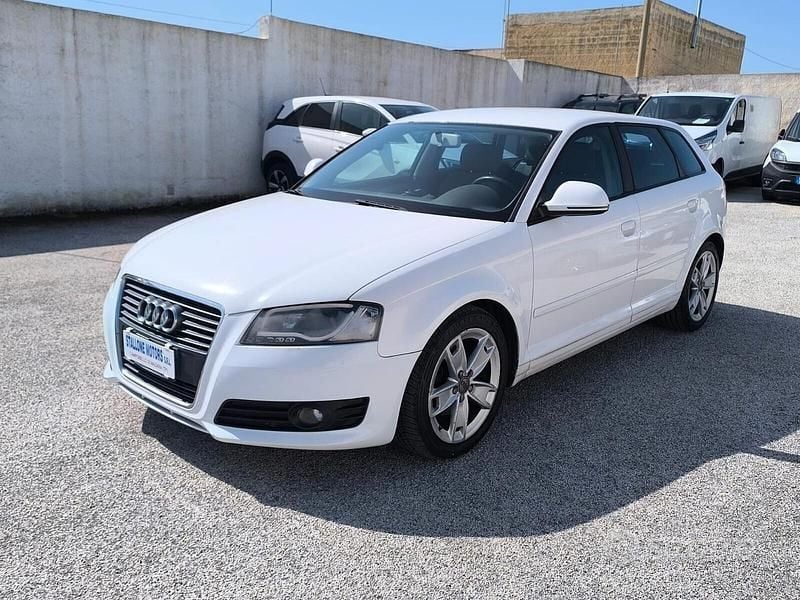 Usata Audi A3 Ambition 140 CV (102 kW) 2010 Bianco Utilitaria