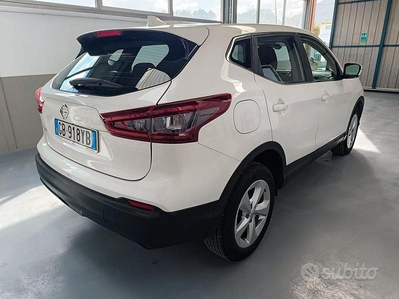 Begagnad Nissan Qashqai Tekna+ 116 HK (85 kW) 2020 Vit SUV