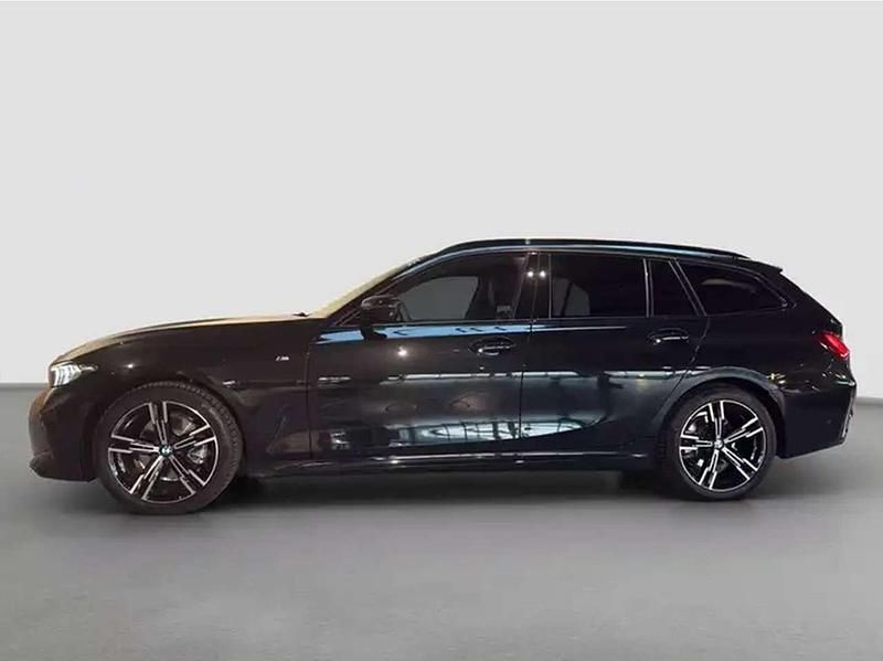 Usata BMW 320 M Sport 190 CV (139 kW) 2025 Zaffiro Station wagon