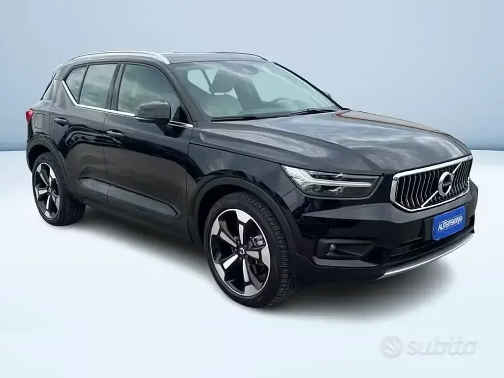 Usata Volvo XC40 Inscription 247 CV (181 kW) 2018 Nero metallizzato SUV