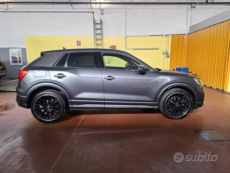 Usata Audi Q2 115 CV (84 kW) 2019 Grigio SUV