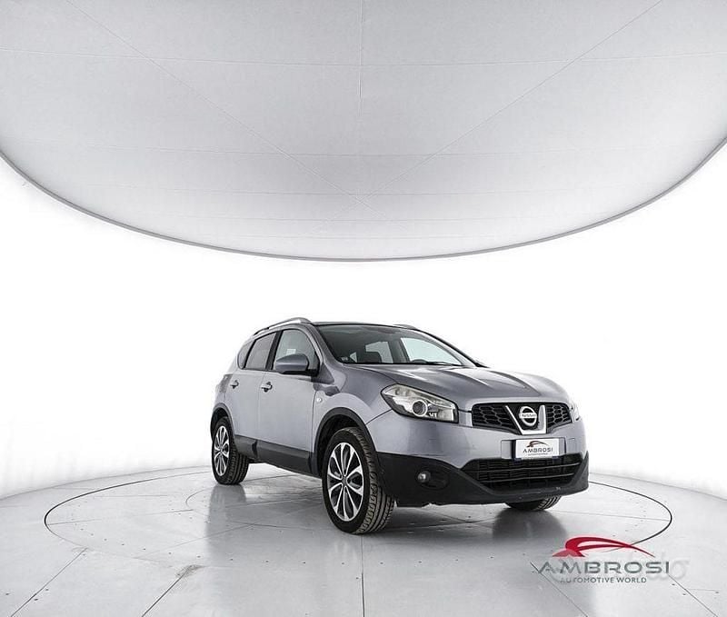 Usata Nissan Qashqai N-TEC 150 CV (110 kW) 2010 Grigio SUV