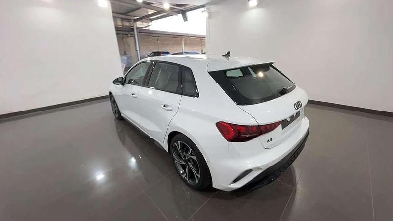Nuova Audi A3 S-Line 150 CV (110 kW) 2025 Bianco Berlina