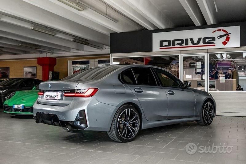 Usata BMW 318 M Sport 150 CV (110 kW) 2024 Grigio Berlina