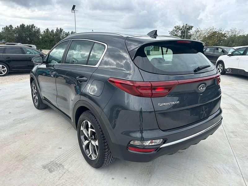 Second-hand Kia Sportage 136 CP (100 kW) 2021 Gri SUV