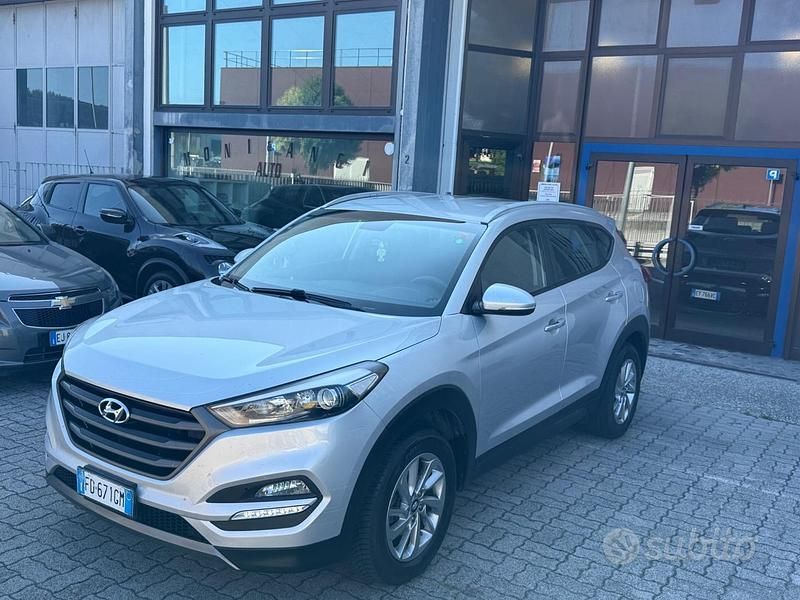 Usata Hyundai Tucson Xpossible 115 CV (84 kW) 2016 Grigio SUV