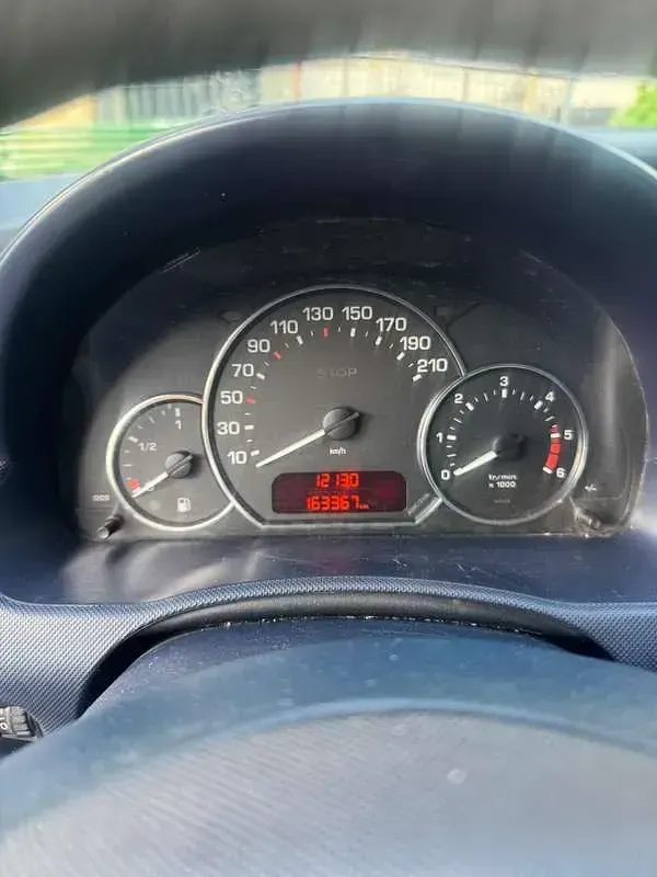 Usata Peugeot 1007 68 CV (50 kW) 2007 Monovolume