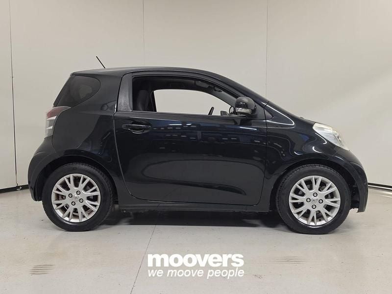Usata Toyota iQ 68 CV (50 kW) 2009 Nera Utilitaria