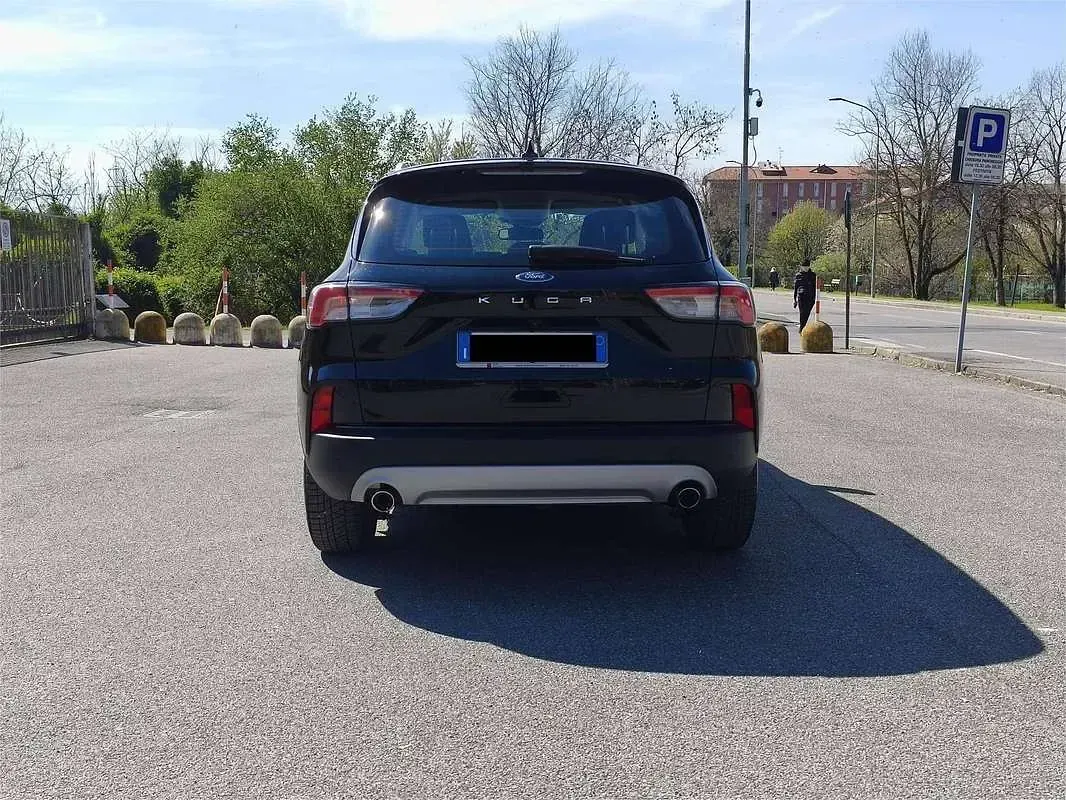 Usata Ford Kuga Business Edition 120 CV (88 kW) 2022 Nero SUV