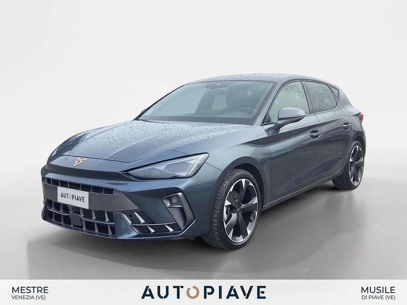 Usata Cupra Leon 150 CV (110 kW) 2025 Grigio Utilitaria