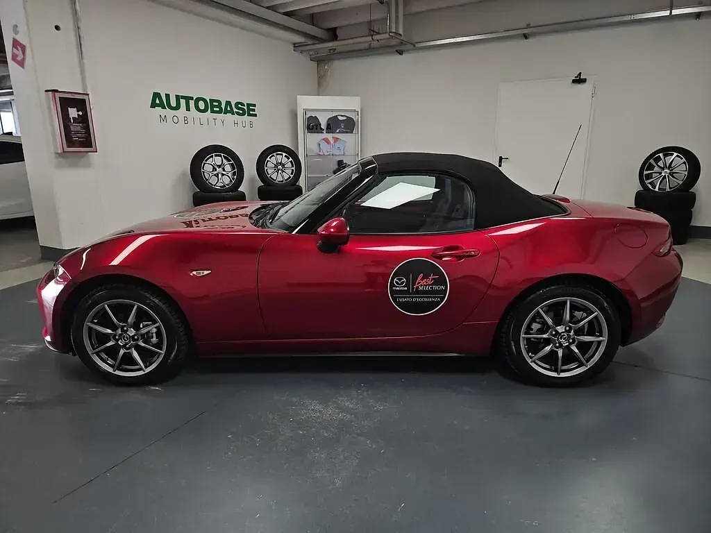 Usata Mazda MX5 Exceed 132 CV (97 kW) 2022 Rosso Cabrio