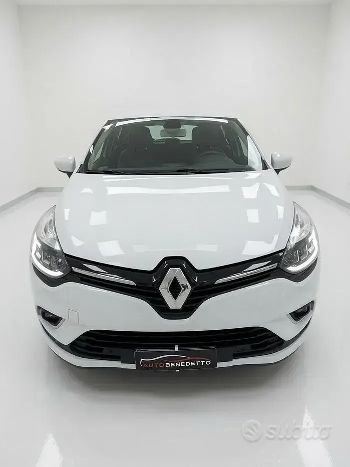 Usata Renault Clio IV 75 CV (55 kW) 2018 Bianco Berlina