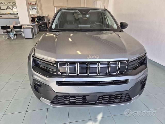 Usata Jeep Avenger Summit 101 CV (74 kW) 2025 Nero metallizzato SUV