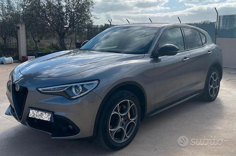 Usata Alfa Romeo Stelvio Super 210 CV (154 kW) 2019 Grigio SUV