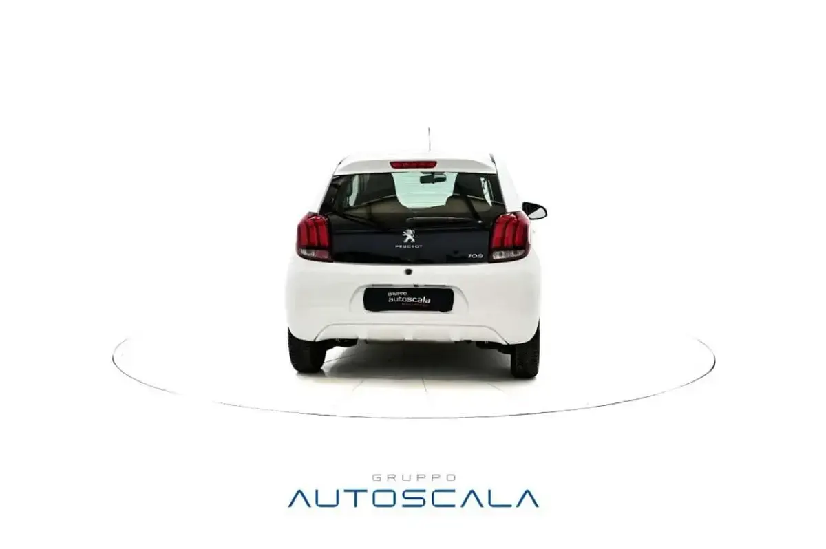 Usata Peugeot 108 Active 72 CV (52 kW) 2021 Bianco calcite Berlina
