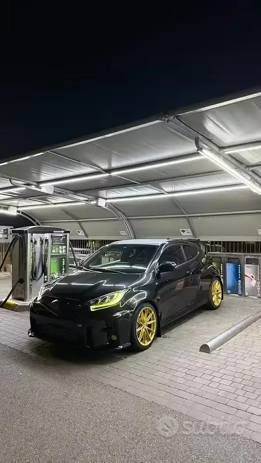 Usata Toyota Yaris 261 CV (191 kW) 2020 Nero
