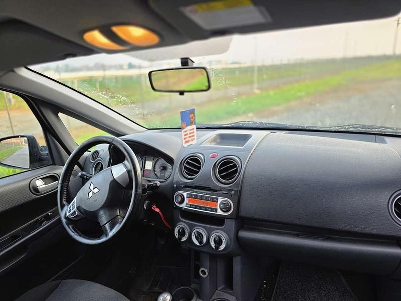 Usata Mitsubishi Colt 75 CV (55 kW) 2011 Other Berlina