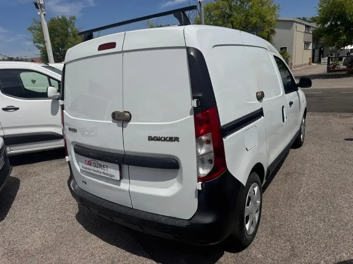Usata Dacia Dokker 90 CV (66 kW) 2019 Bianco Monovolume
