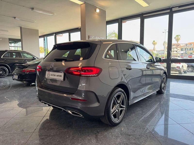 Usata Mercedes B250e Premium 160 CV (117 kW) 2022 Mountain grey Monovolume