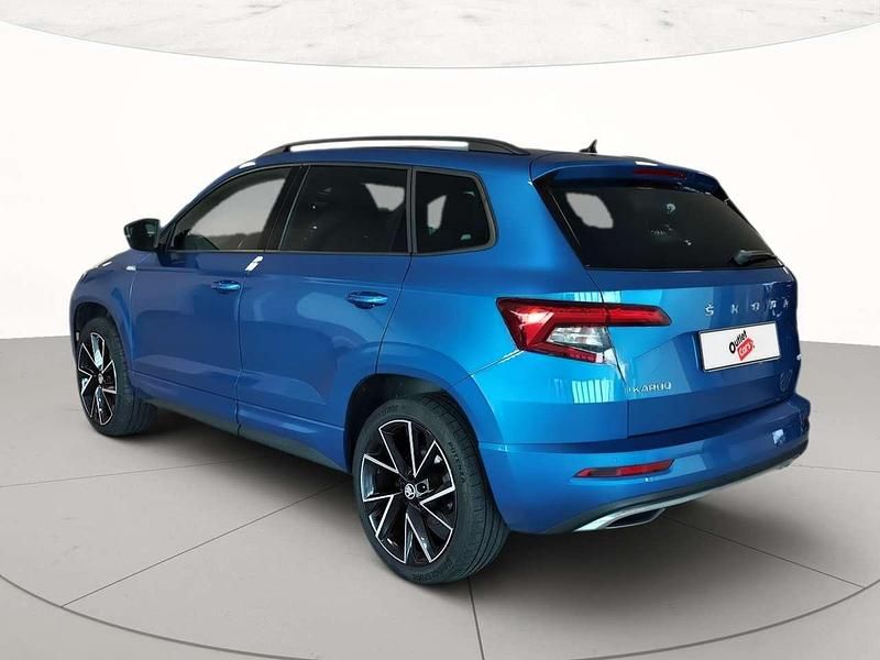 Usata Skoda Karoq SportLine 150 CV (110 kW) 2019 Blu race metallizzato SUV