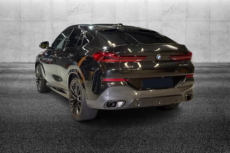 Usata BMW X6 M Sport 286 CV (210 kW) 2024 Nero metallizzato SUV
