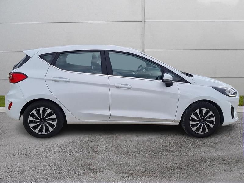 Usata Ford Fiesta Titanium 125 CV (91 kW) 2022 Bianco Utilitaria