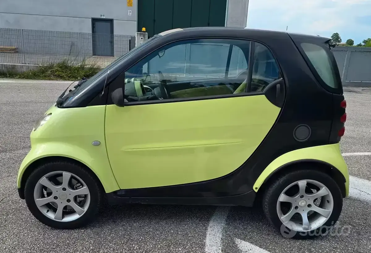 Usata Smart ForTwo Coupé 61 CV (44 kW) 2005 Verde Coupé