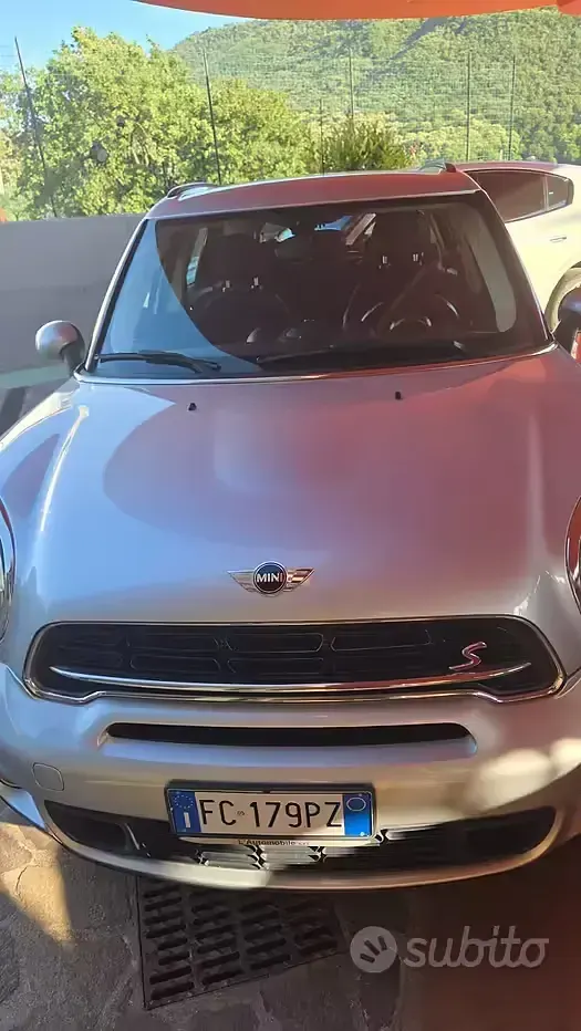 Usata Mini Countryman 143 CV (105 kW) 2016 Grigio SUV
