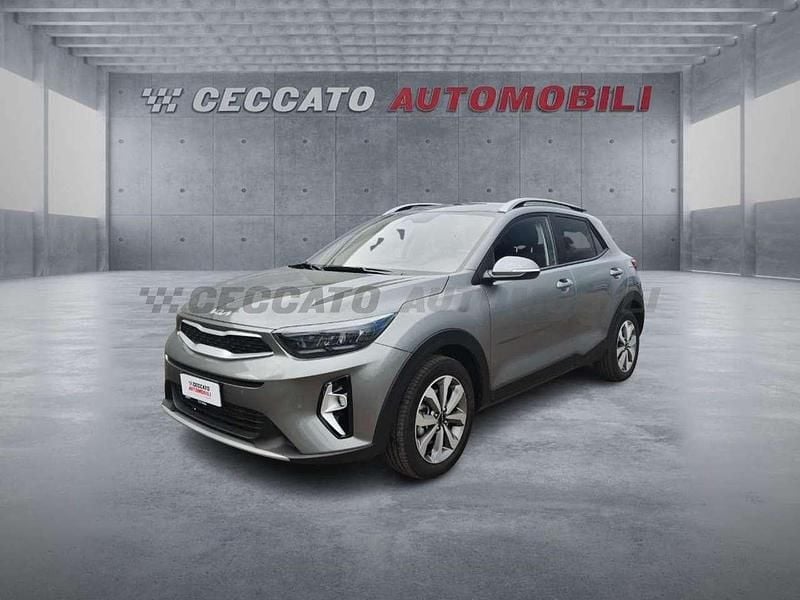 Grigio Usata 2025 Kia Stonic Style SUV | 14.469 € (Super prezzo) - Immagine 1/4