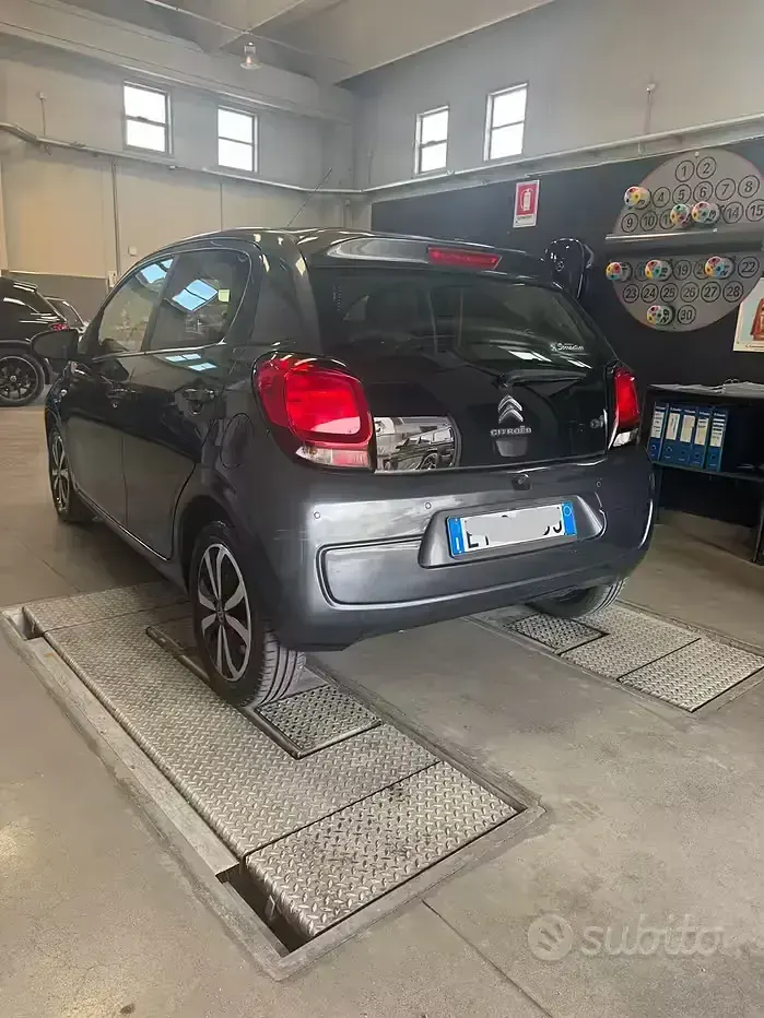 Usata Citroën C1 69 CV (50 kW) 2014 Grigio Utilitaria