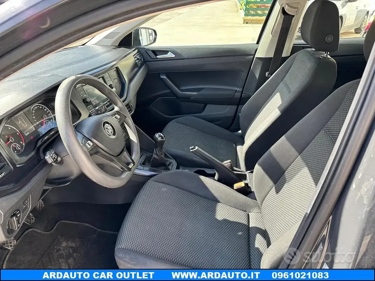 Usata VW Polo Trendline 80 CV (58 kW) 2019 Grigio Utilitaria