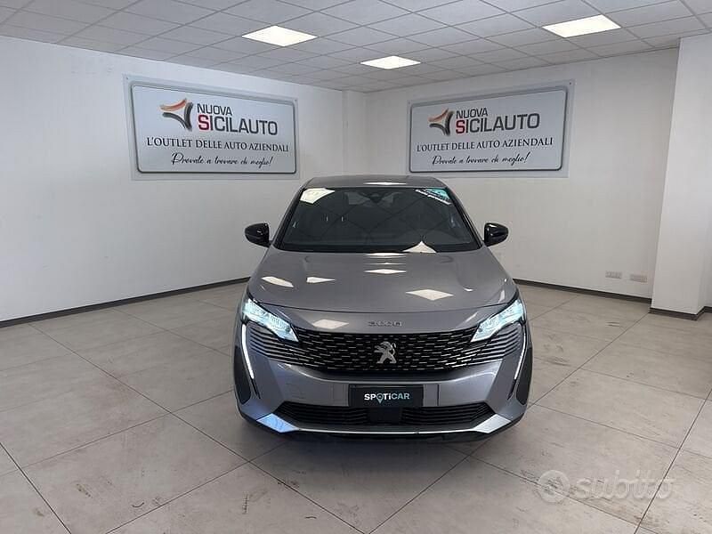 Grigio Usata 2024 Peugeot 3008 Allure SUV | 24.900 € (Buon prezzo) - Immagine 1/4
