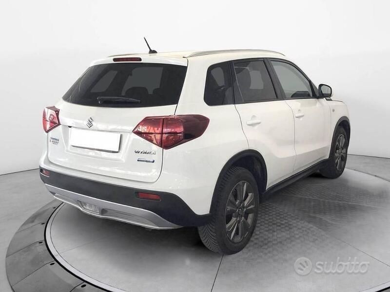 Usata Suzuki Vitara 129 CV (94 kW) 2021 Grigio SUV