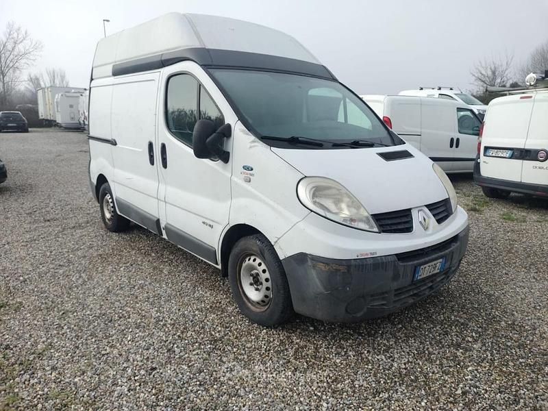 Usata Renault Trafic 116 CV (85 kW) 2009 Bianco Monovolume