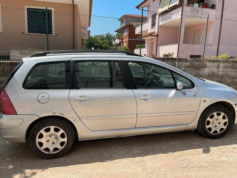 Usata Peugeot 307 88 CV (64 kW) 2004 Grigio Station wagon