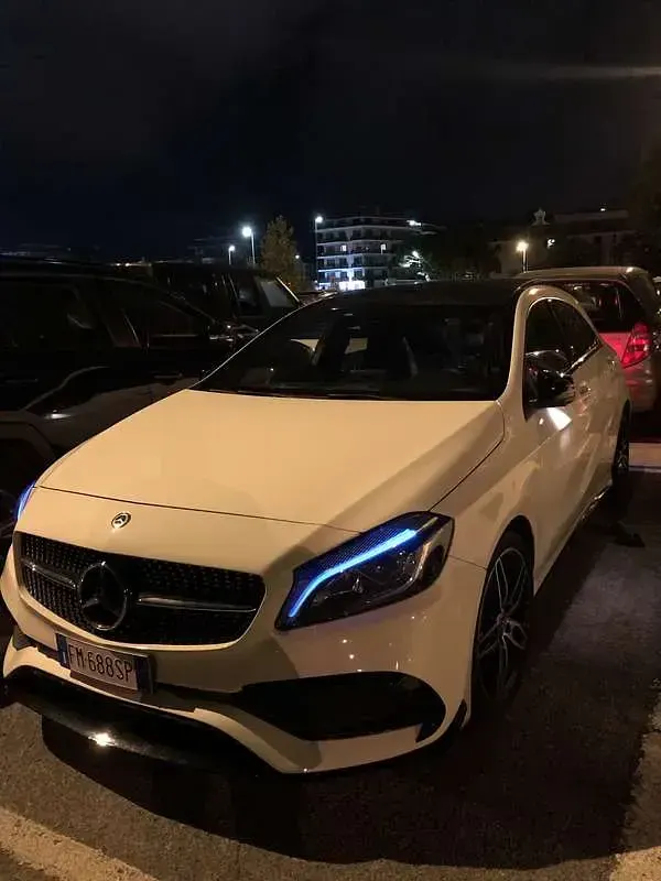 Usata Mercedes A180 Premium 109 CV (80 kW) 2018 Berlina