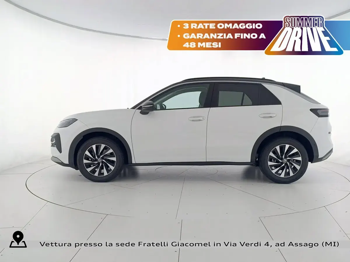 Nuova VW T-Roc Life 150 CV (110 kW) 2026 Pure white nero SUV