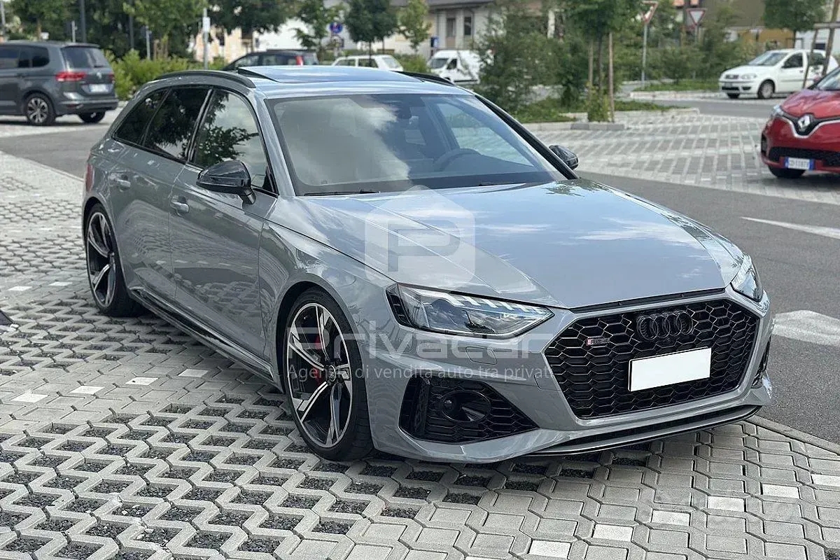 Usata Audi RS4 Ambiente 450 CV (330 kW) 2021 Grigio Station wagon