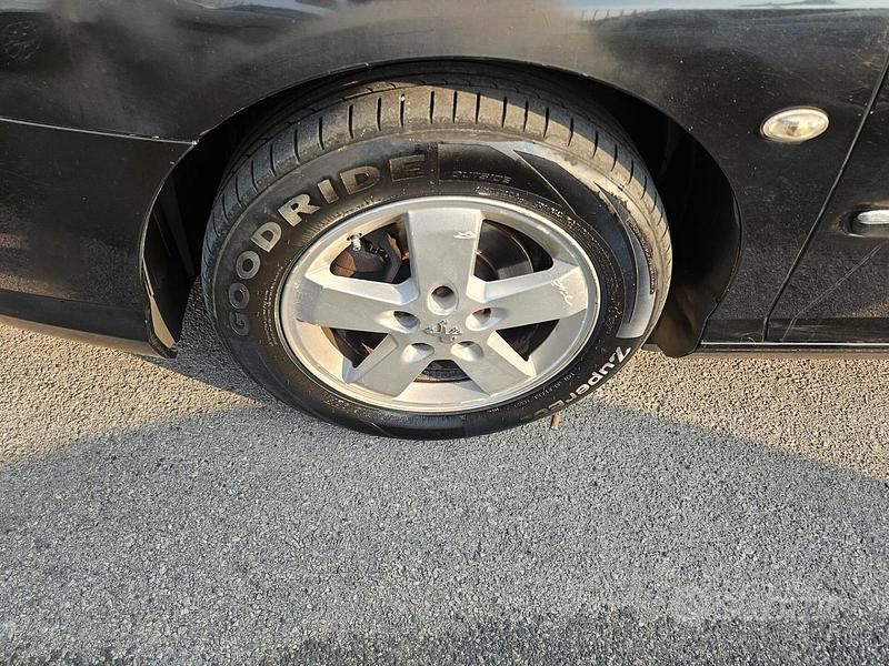 Usata Peugeot 407 Premium 109 CV (80 kW) 2008 Nero Station wagon