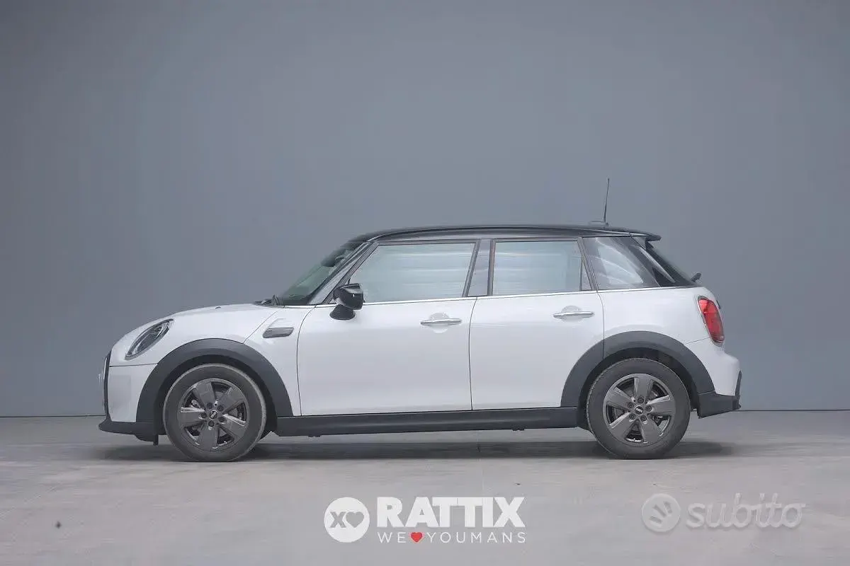 Usata Mini Cooper Classic 136 CV (100 kW) 2023 Bianco Utilitaria