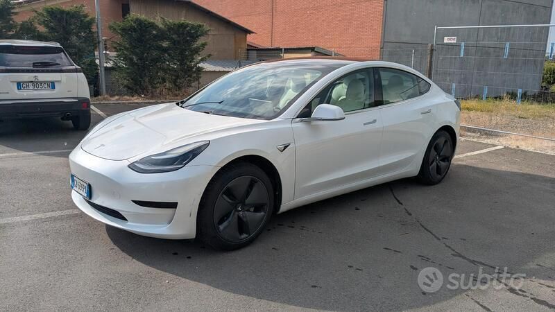 Bianco Usata 2020 Tesla Model 3 Standard Range Tre volumi | 20.000 € (Super prezzo) - Immagine 1/4